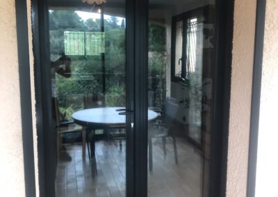 Remplacement porte fenêtre alu noir Castelnau-le-Lez Hérault