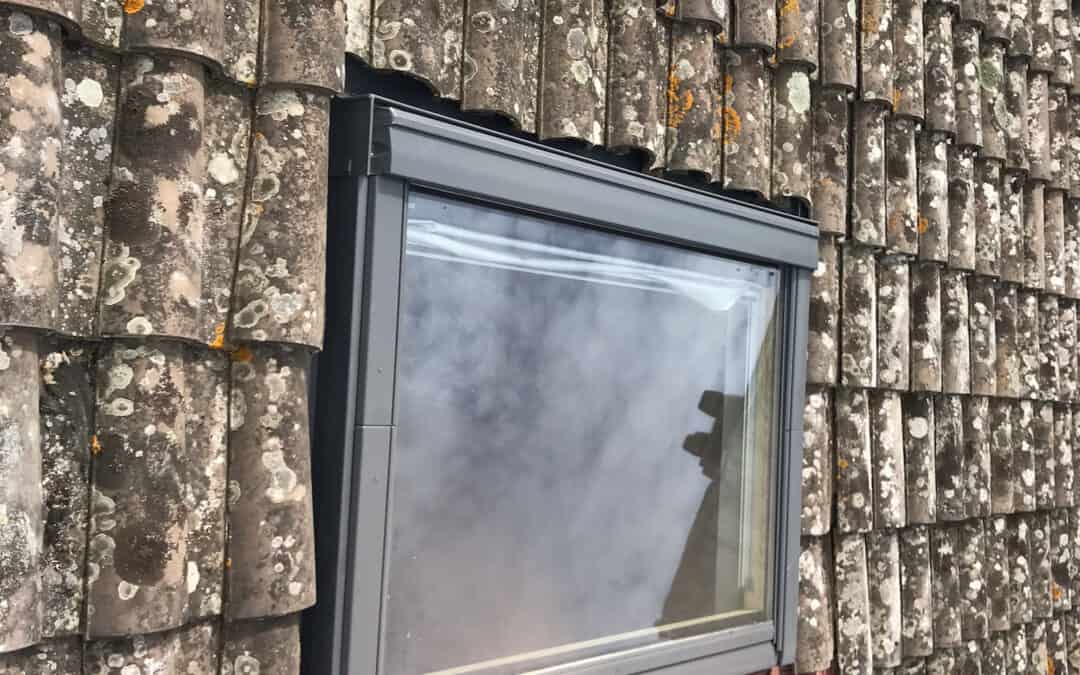 Installation d’un Velux avec store à Montpellier