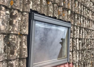 Installation d’un Velux avec store à Montpellier