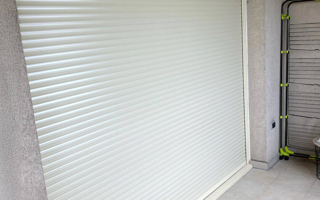 Remplacement volet roulant électrique et coulissant aluminium bloc baie à Montpellier