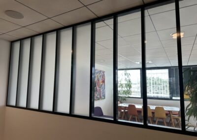 Pose de films dépolis verrière Montpellier