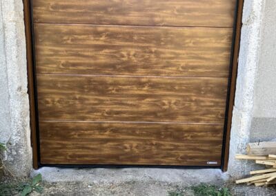 Remplacement porte de garage en Lozère